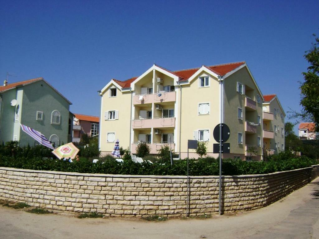 סרימה Dalmacia Apartments מראה חיצוני תמונה