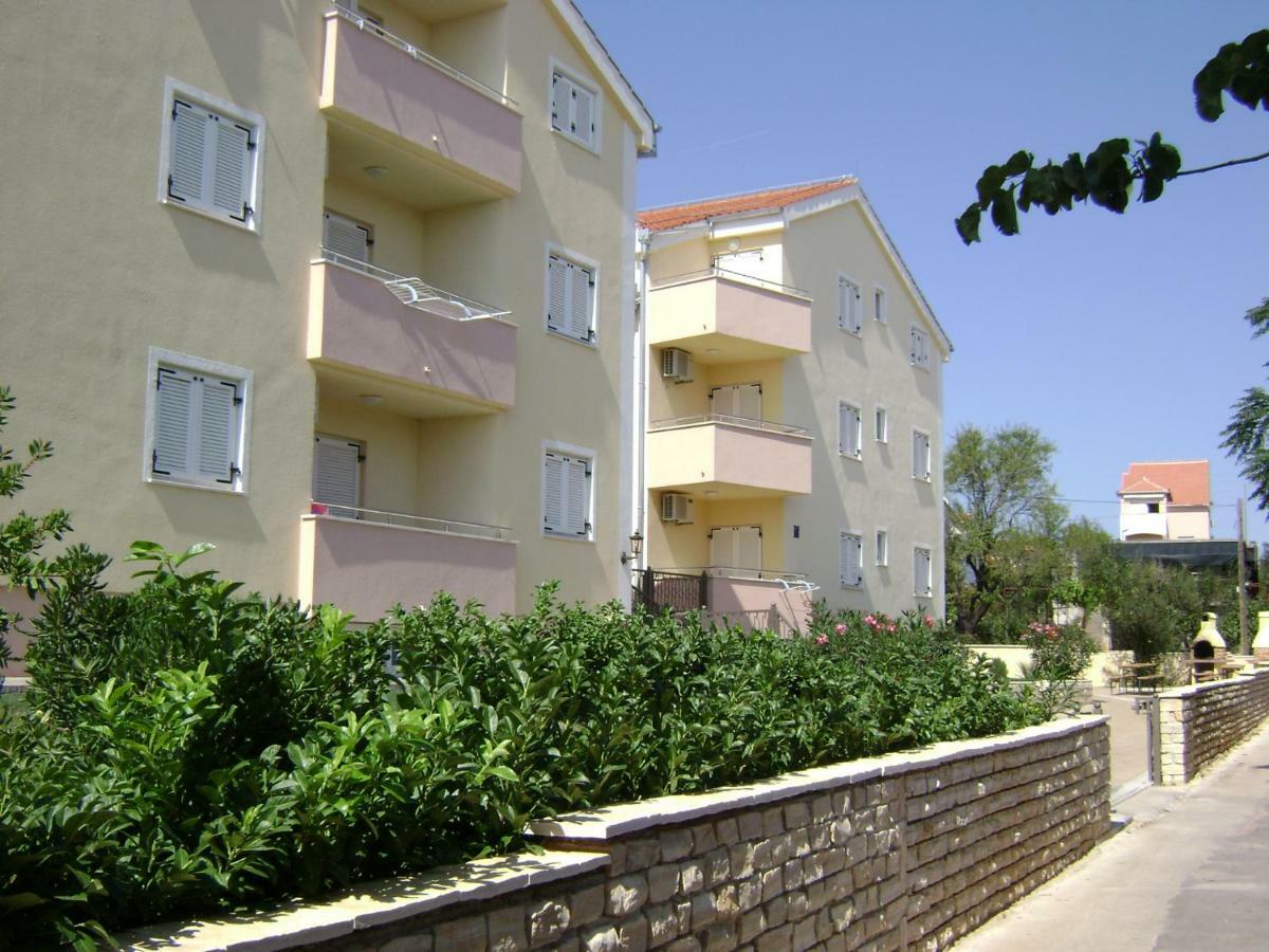 סרימה Dalmacia Apartments מראה חיצוני תמונה